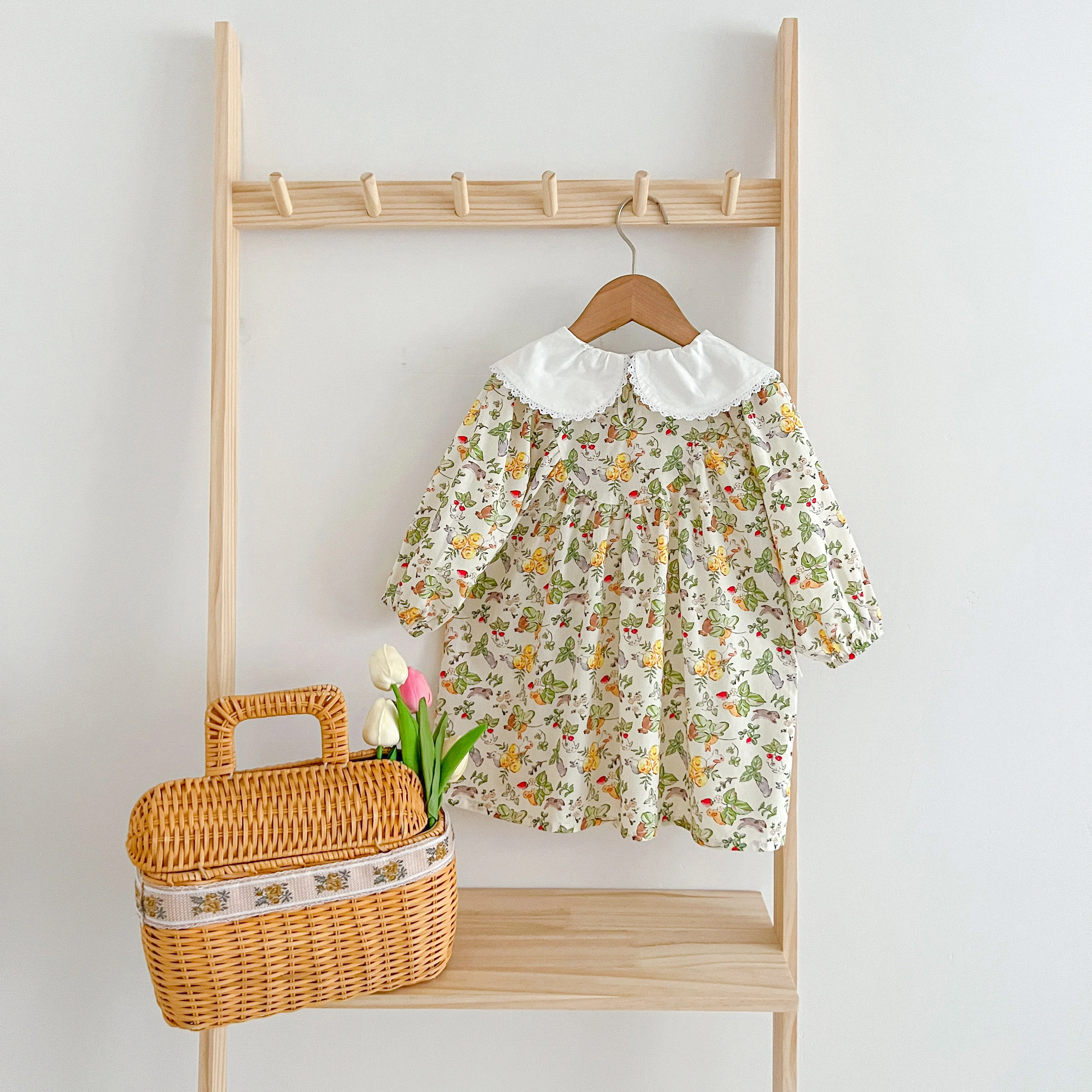 Familien look Frühling Blumen kleid Baby Mädchen bestickt Pandora Kragen Baumwoll kleid Baby Mädchen Blumen Bodysuit Schwestern Look Kleidung – Detail 4