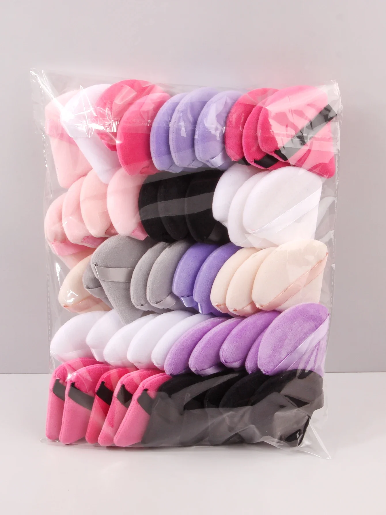 50 pezzi di miscelazione di colori a caso soffio di polvere triangolare per polvere sciolta liquido cosmetico morbido soffio di polvere di peluche soffio di fondotinta per trucco