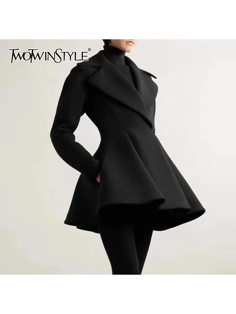 

TWOTWINSTYLE однотонные утягивающие элегантные куртки с оборками для женщин, лоскутная куртка на молнии с лацканами и длинными рукавами, женская мода