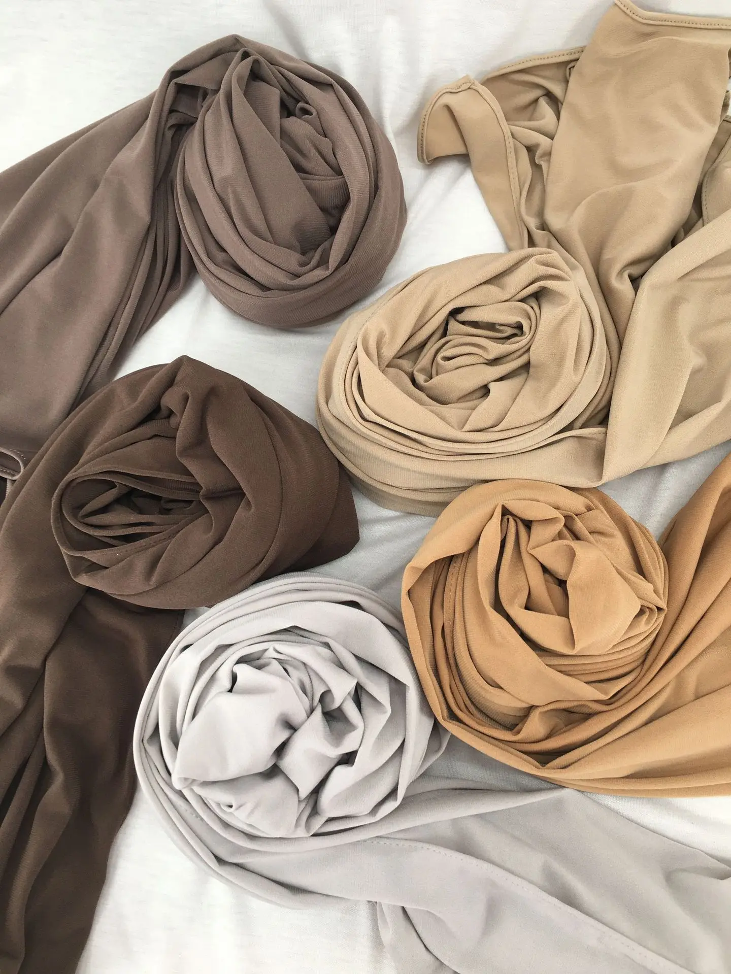 พรีเมี่ยมใหม่ JERSEY Line Hijabs สําหรับผู้หญิงฮิญาบผ้าพันคอ Bicolor Medina ผ้าไหม Hijab มุสลิมแฟชั่น HEAD Wrap สําหรับผู้หญิง Turban Femme