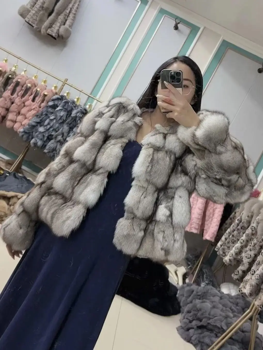 

50CM Natural Real Fox Fur CoatWomen Winter natural fur Vest Jacket Fashion silm Outwear Real Fox Fur Vest Coat Fox