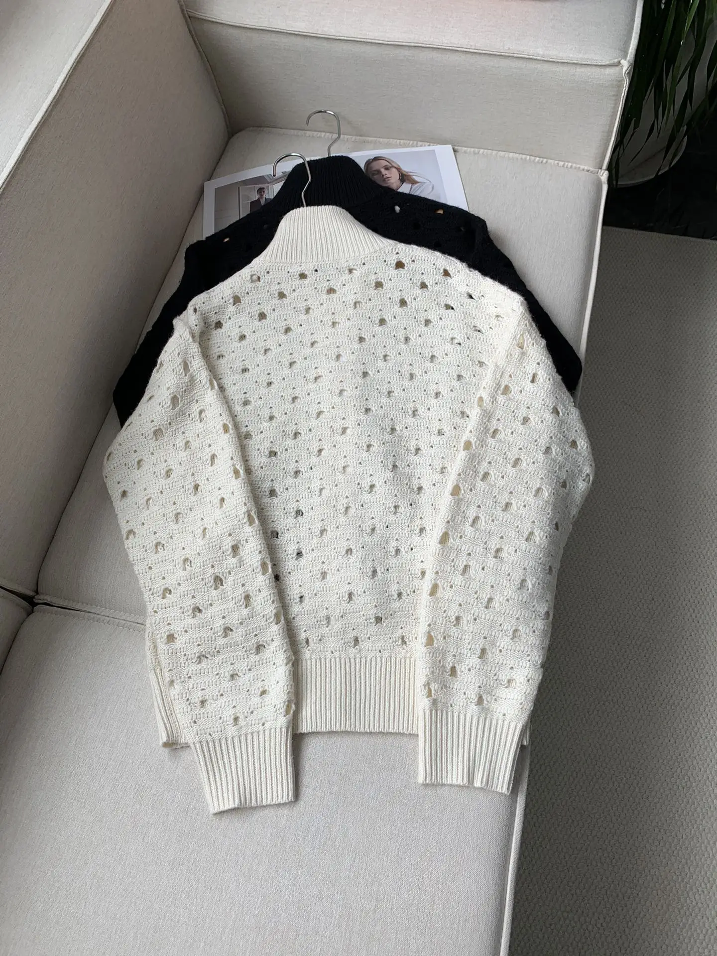 2024 Autumn New High Quality Hollow Wool Cashmere Knitted Cardigan For Women