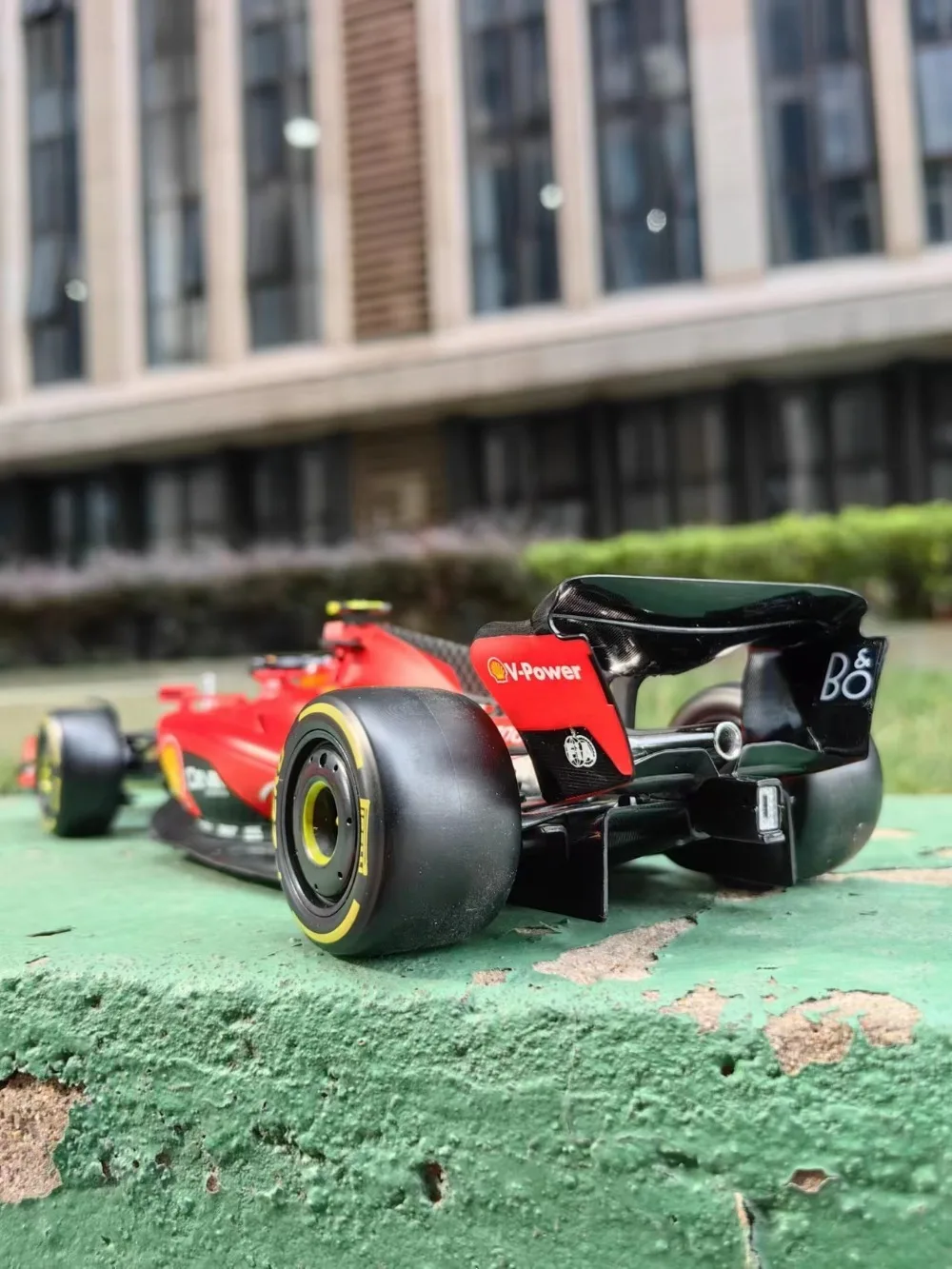 Bburago-Ferrari F1 Racing Modelo Toy Car, 1:18, SF23 Escala, Liga Diecast, Grande Escala, Fórmula Um, Novo modelo, #16 Lecler, 55 Sainz Jr, 2023