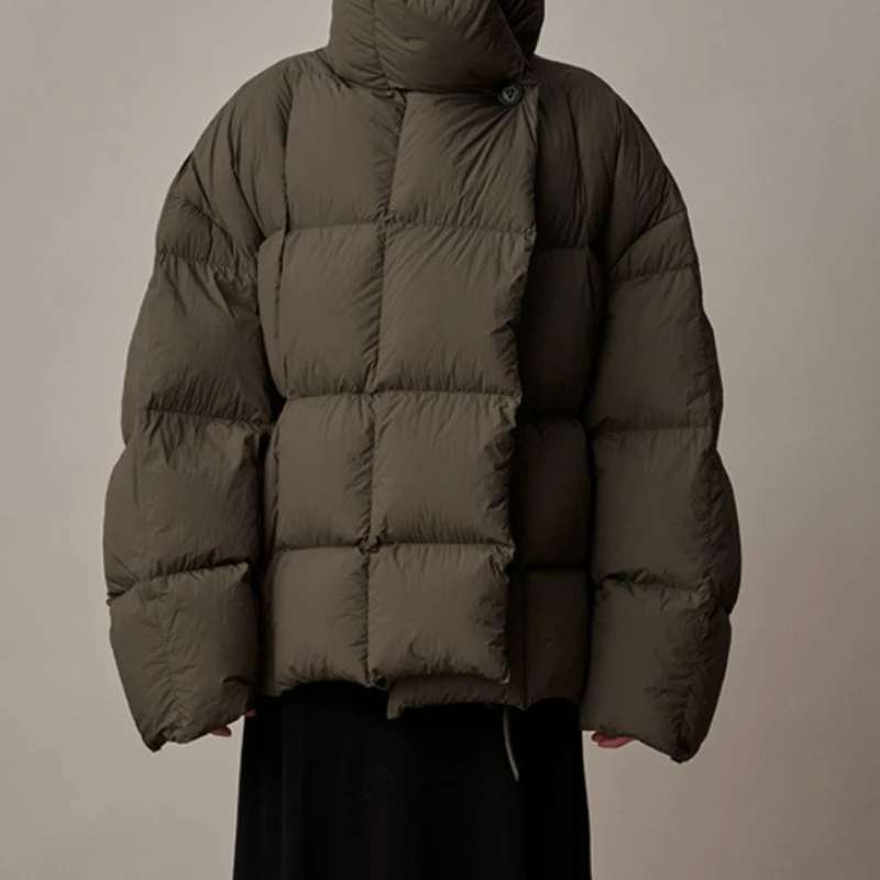 

2025 New Winter Stand-up Neck Cotton Clothes Women's Fashion Small Short Loose Design Thickened Warm Jacket