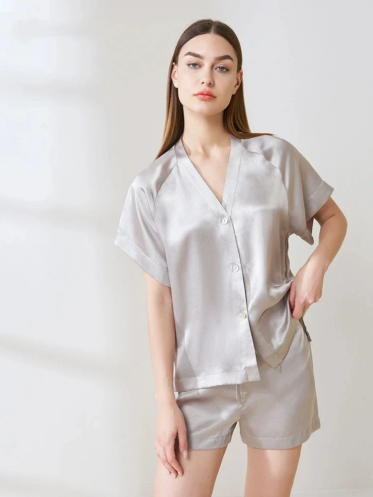 19 مللي متر الحرير التوت الحقيقي المرأة الصيف قصيرة الأكمام السراويل بيجامة دعوى بلون الخامس الرقبة سترة التلبيب المتسكعون بيجامة غير رسمية