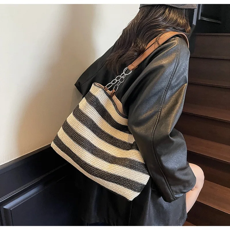 

Autumn 2025 Color-blocking Striped Woven Large-capacity Single-shoulder Underarm Tote Bag Casual Stylish Crossbody Bag Handbags