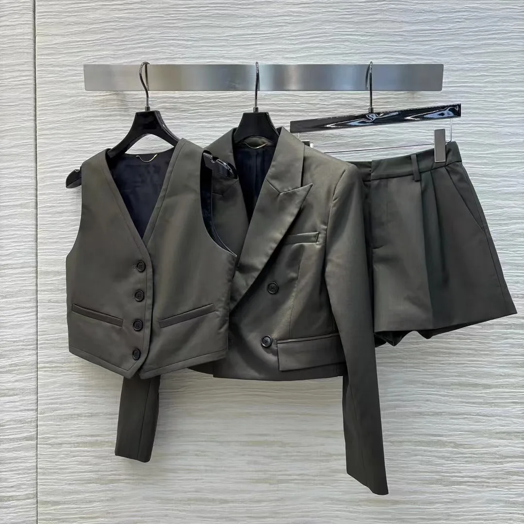 High end customized women's suit short jacket+vest+shorts