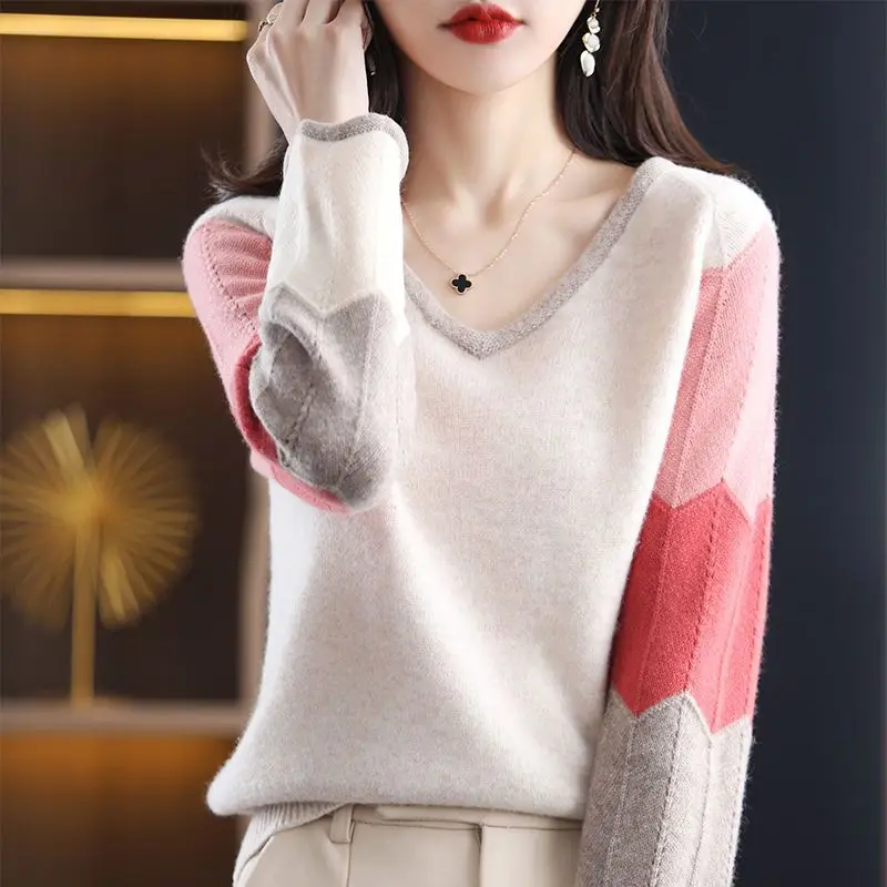 Autumn Winter Elegant Fashion V-neck Sweet Patchwork Sweater Women Korean Style All-match Knitting Jumpers Ladies Warm Pullover