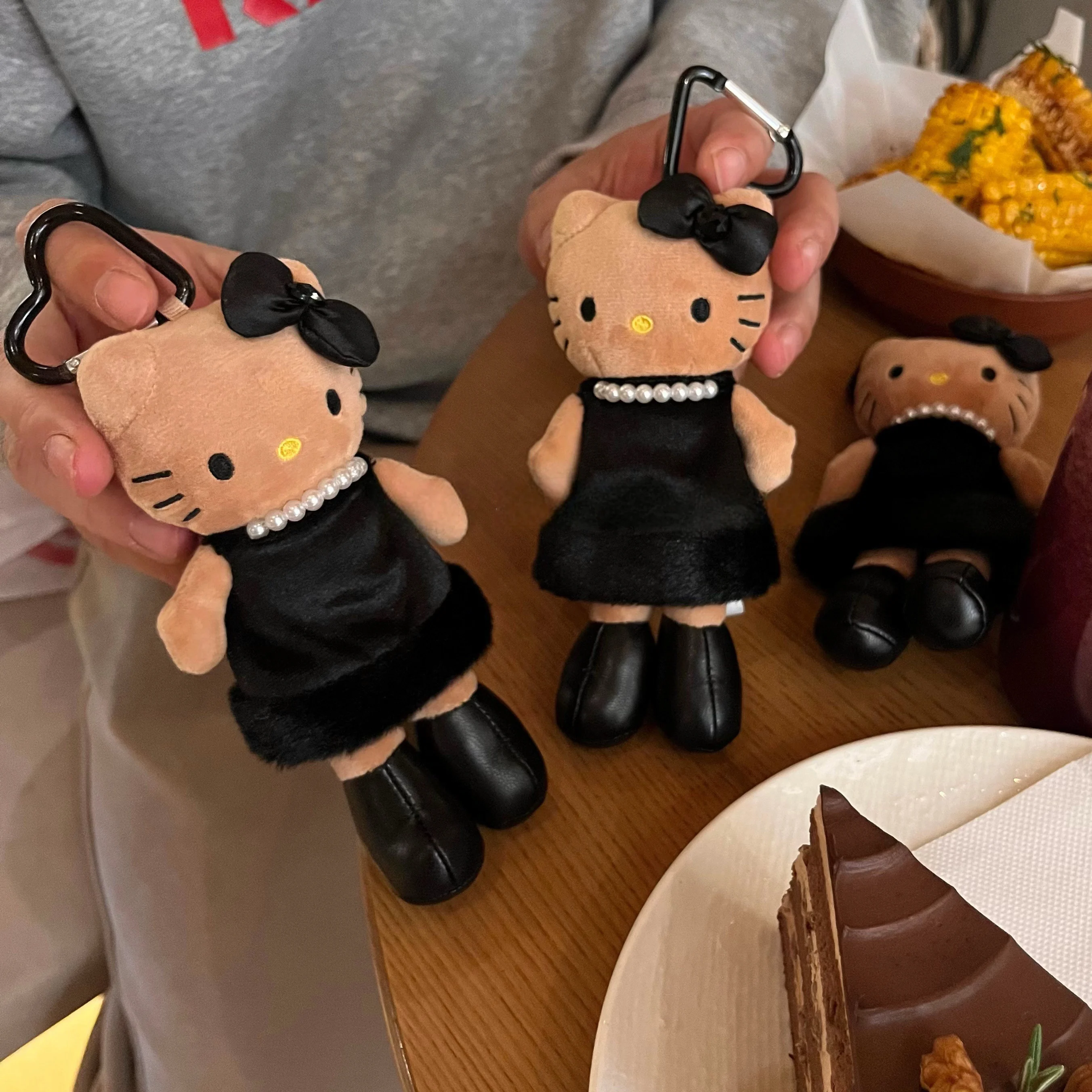 سلسلة مفاتيح جلدية سوداء جذابة على شكل قطة، قلادة حقيبة صغيرة، دمية كرتونية لطيفة بنقشة الفهد، إكسسوار حقيبة NICHAOPIAOLIANG