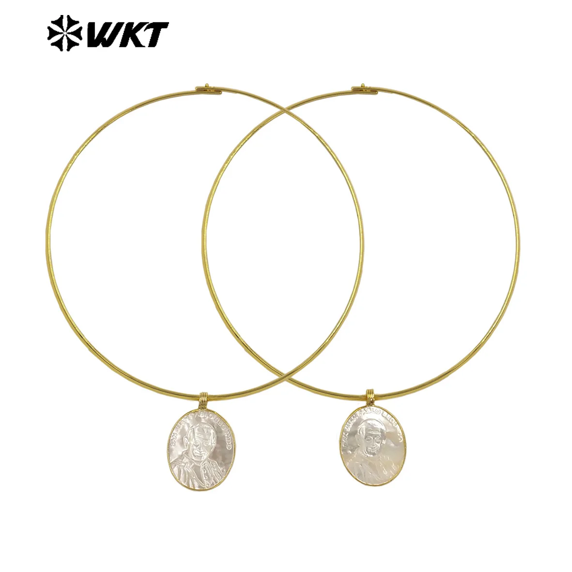 WT-JN401 Newest Fashion Gold Plated Round Choker With MOP Men Head Pattern Pendant Necklace For Female Simple Style Jewelry