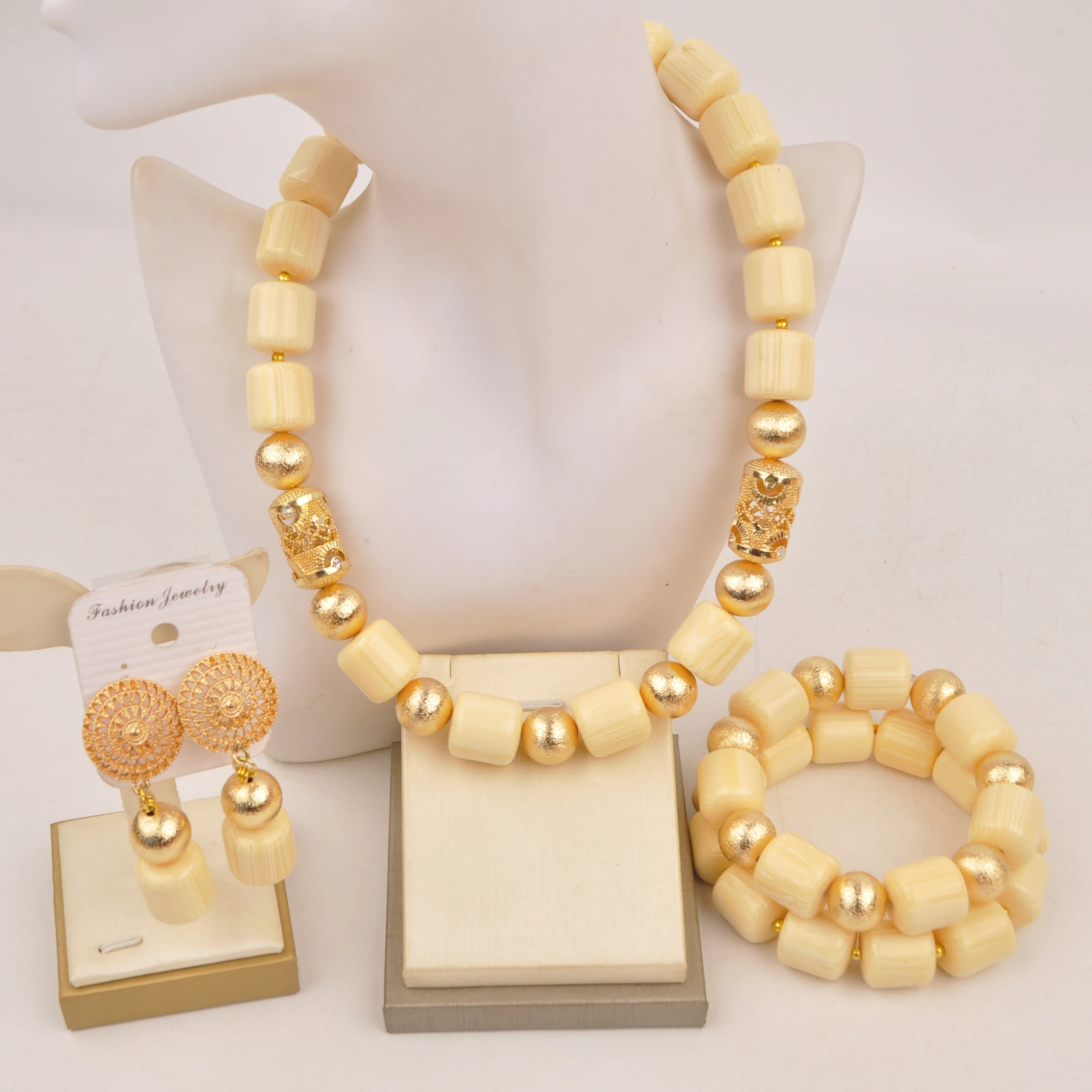 set-di-gioielli-da-sposa-africani-con-collana-di-corallo-bianco-essenziale-per-matrimonio-alla-moda-della-nigeria-xin-477