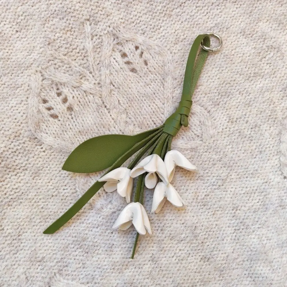 Lovely Hanger Tulip Bouquet Leather Pendant Handmade Fashion Flower Pu Keychain Cartoon Creative Bag Pendant Car Keyring