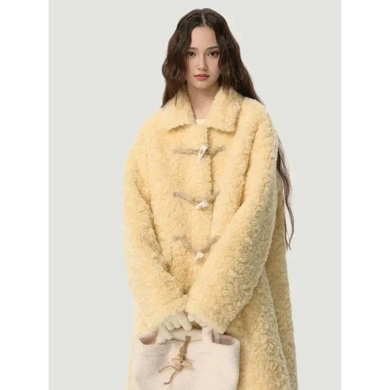 新しいロングラペルスウィートラムスキンホーンボタンファーコート秋冬ドーパミンヒットリラックススタイルアウターコートハイエンドファッショナブルコート