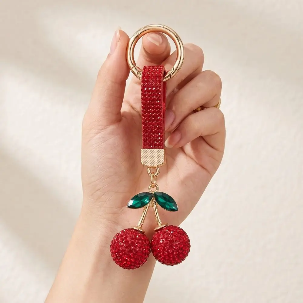 Fashionable Korean Ins Full Rhinestones Cherry Keychain High-end Blingbling Rhinestone Car Keyring DIY Creative Bag Charm Women