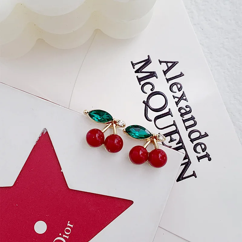 Red Cherry Earrings No Hole Ear Clips Fashion Clip Earring Without Piercing Minimalist Earrings Jewelry CEk716