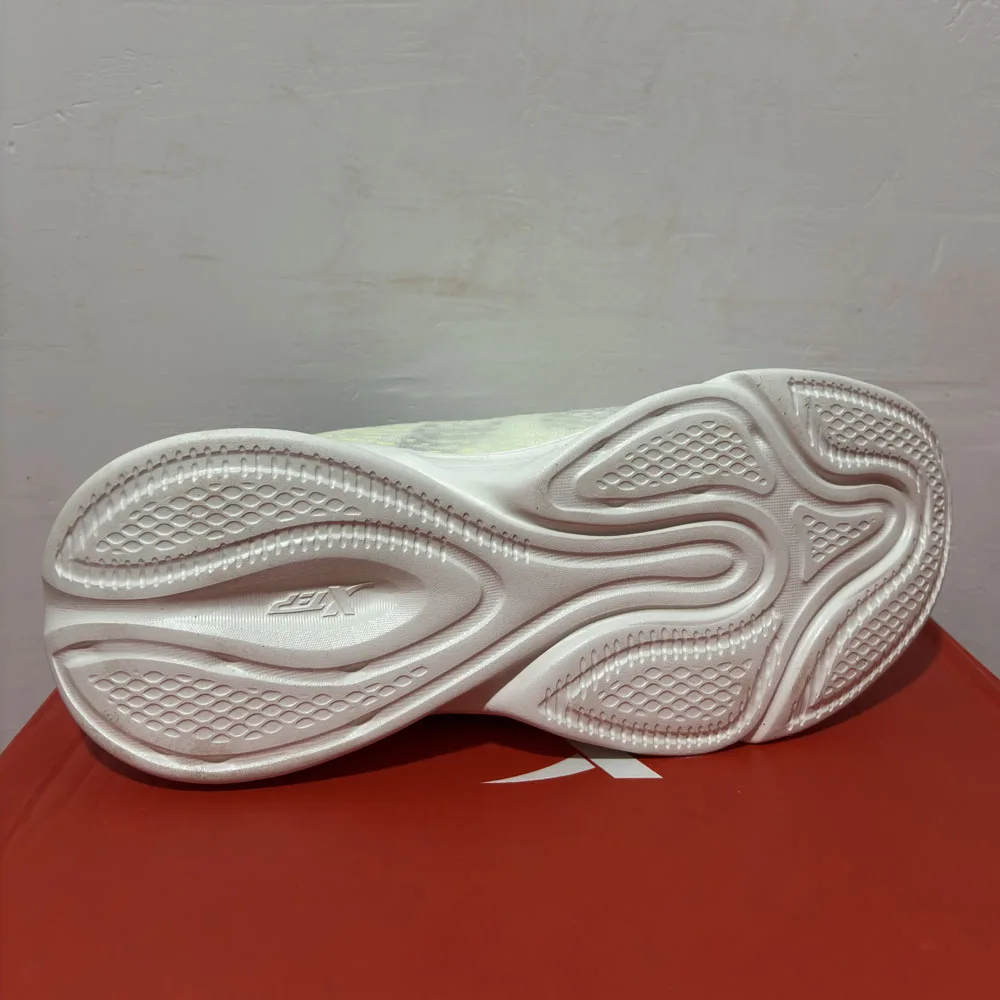 xtep-春夏メンズランニングシューズ軽量通気性メッシュ耐衝撃スポーツカジュアルスニーカー-xtep-978390058