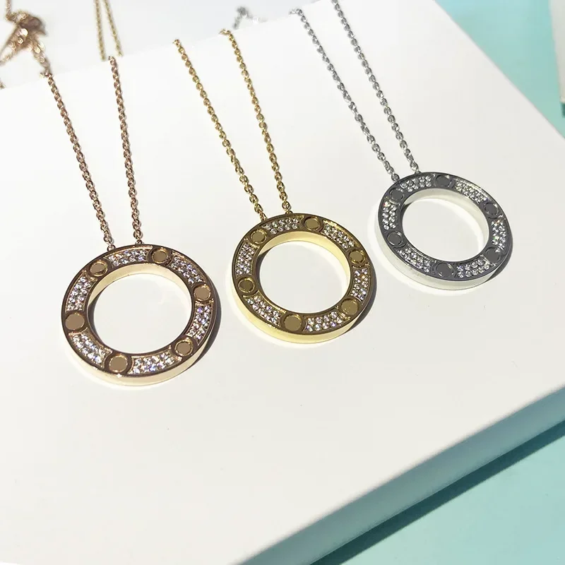 

Titanium steel necklace female love gypsophila clavicle chain with zircon European and American stainless steel necklace jewelry