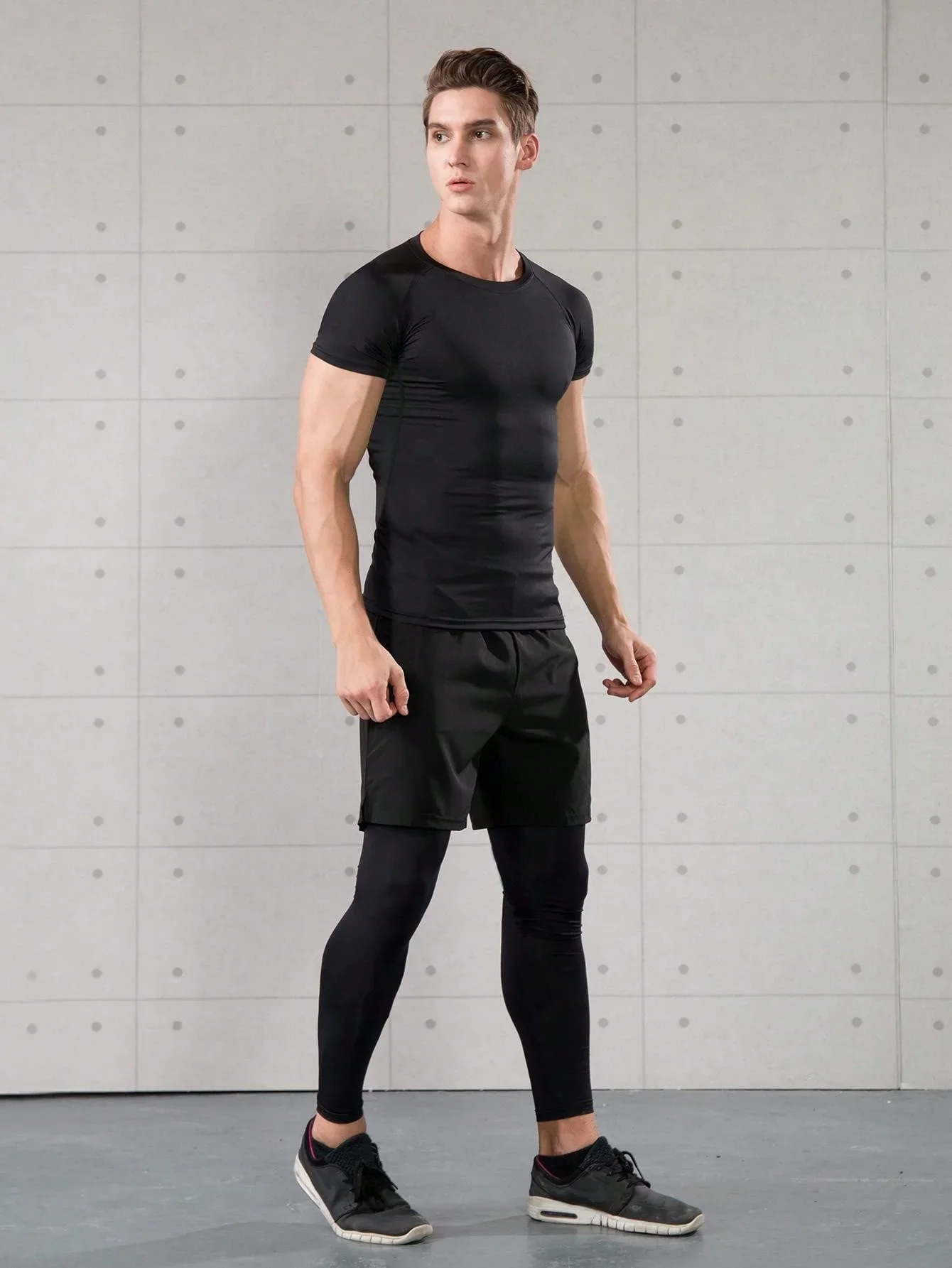 5pcs/Set Men's Compression Fitness Outfit, Sweat-Wicking Long Sleeve Top & Leggings, Breathable Spring/Summer Gym Suit