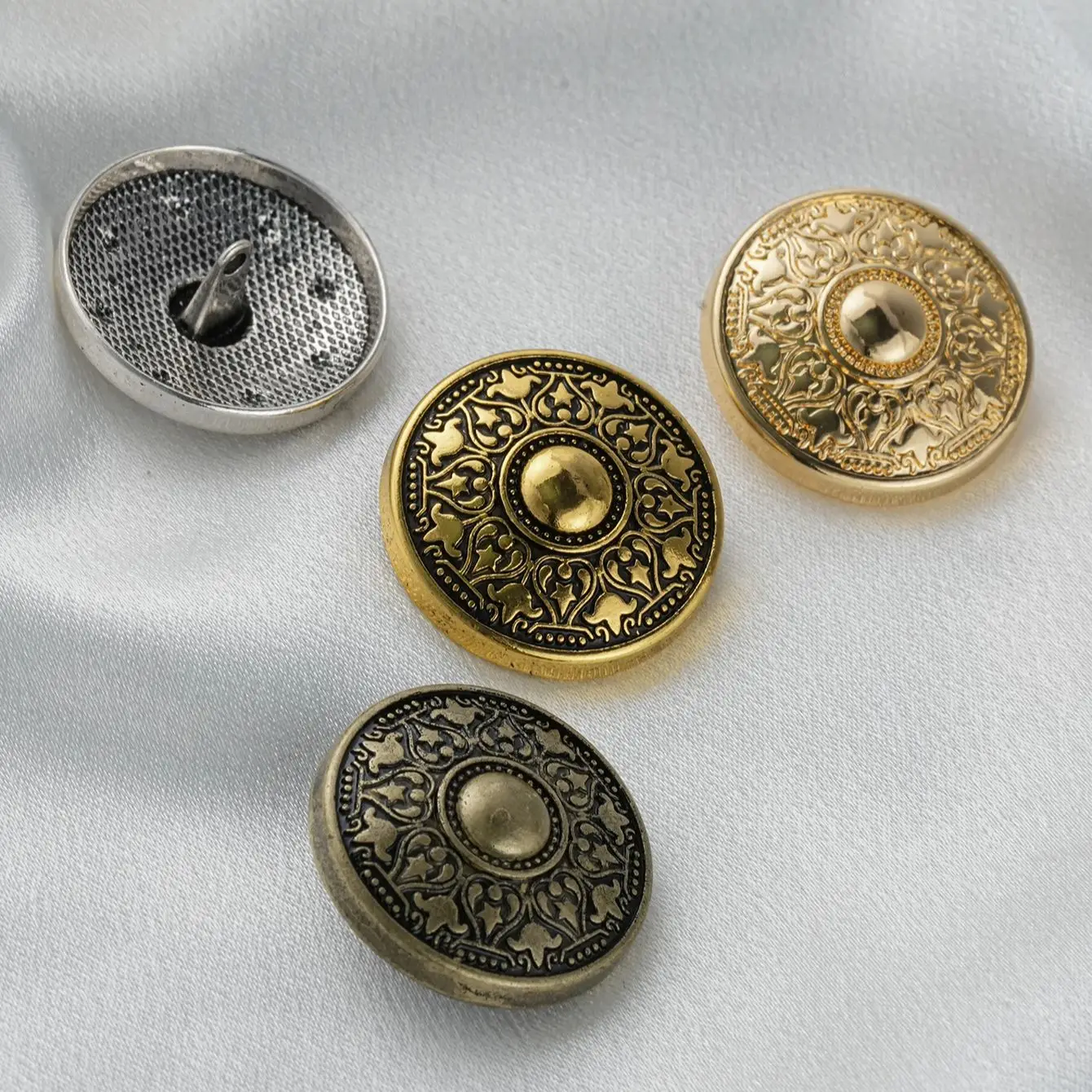 10/20 Stück wunderschöne, runde Metallknöpfe mit Retro-Totem-Muster, DIY-Zubehör für Kleidung, Schmuck und Accessoires – Detail 2