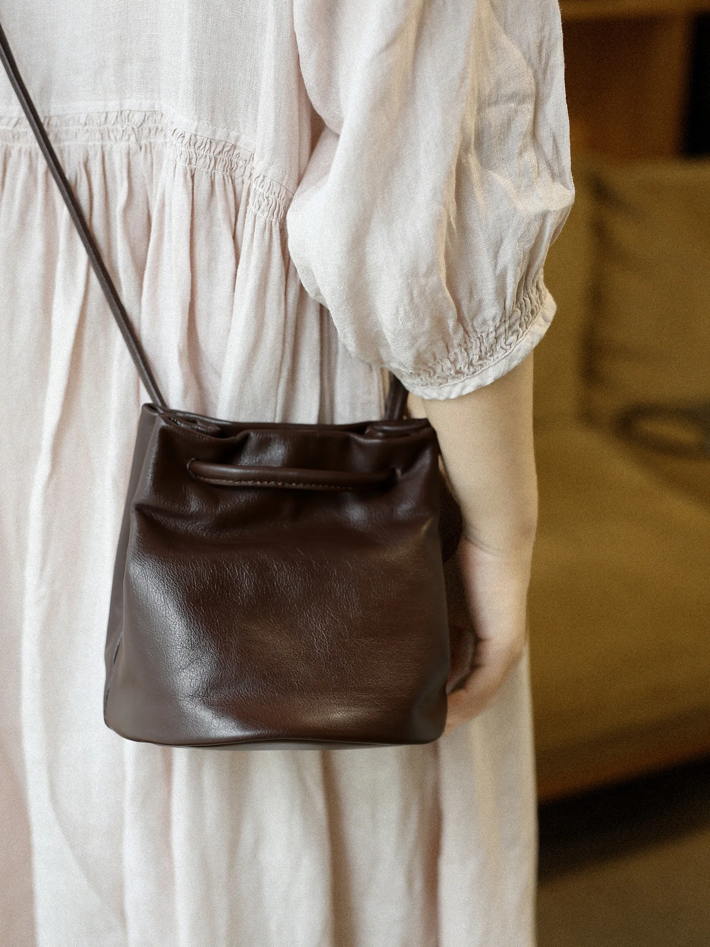 PNDME simple casual handmade luxury genuine leather women's small bucket shoulder bag outdoor party cow leather crossbody bag