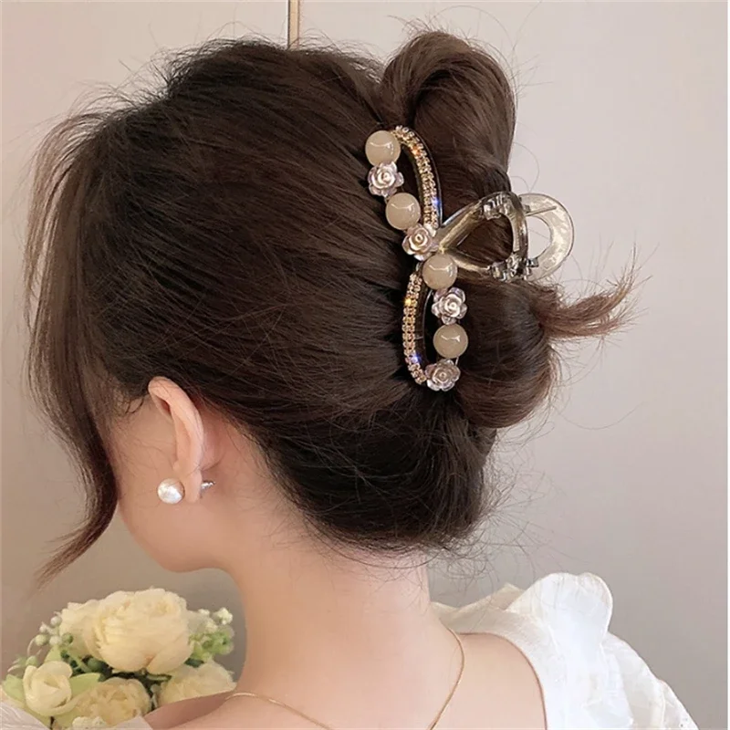 New Fashion Camellia Pearl Hair Clip Girls Elegant Ponytail Clip Shark Clip Sweet Big Crab Claw Hair Accessories Headwear