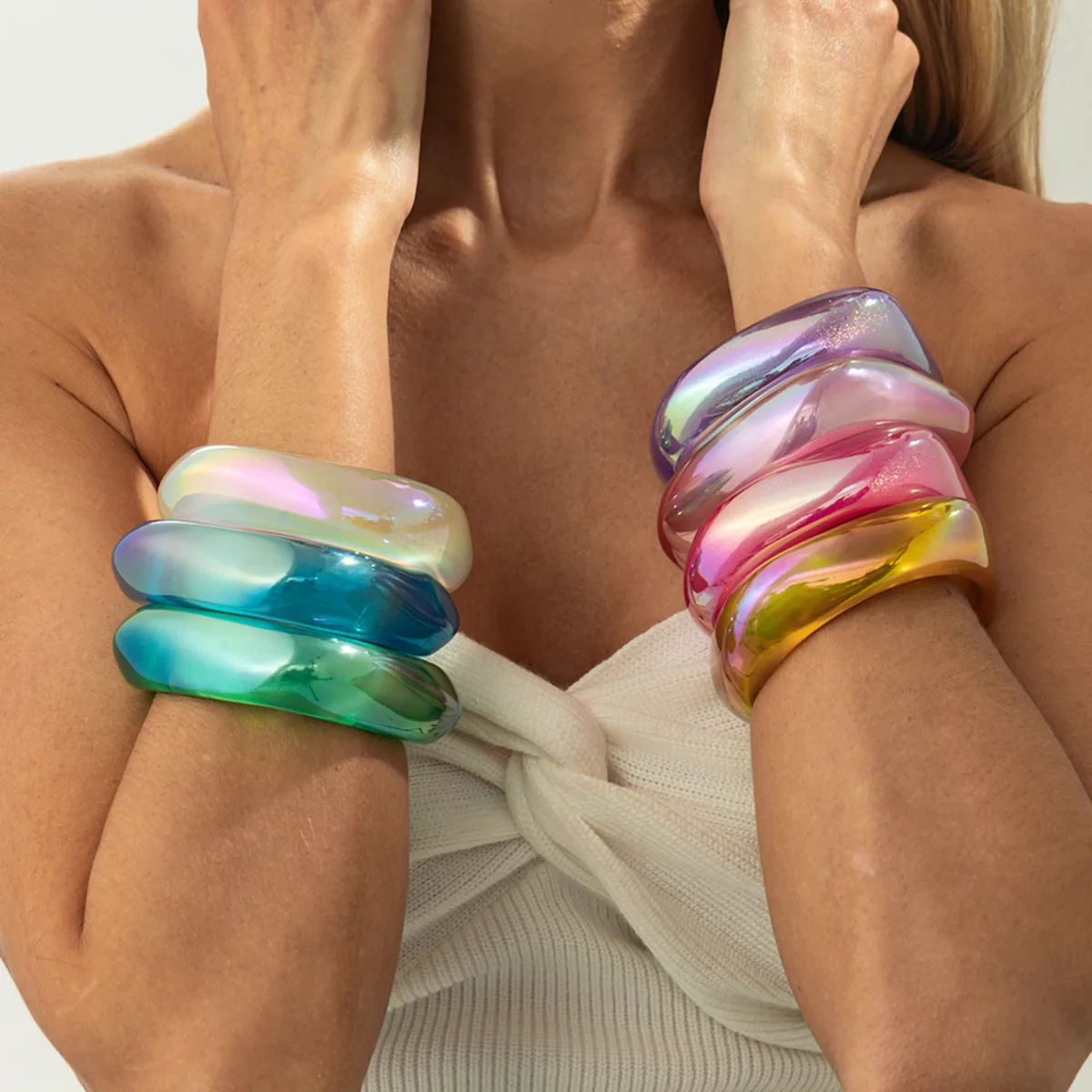 KunJoe Trendy Bunte Chunky Acryl Breite Armbänder für Frauen Kreative Geometrische Unregelmäßige Stapelbare Manschette Armreif Y2K Zubehör