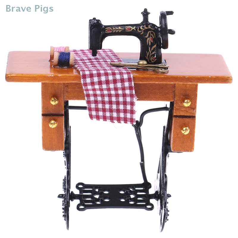 Dollhouse Miniature Furniture Mini Sewing Machine Table Cloth Decor