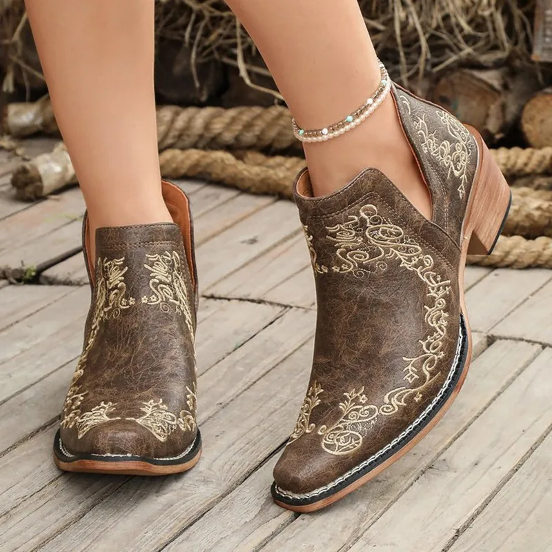 Women Vintage Boots Chunky Heels Western Cowboy Boots Leather High Heels Shoes Women 2026 Autumn Winter Embroidered Knight Boots