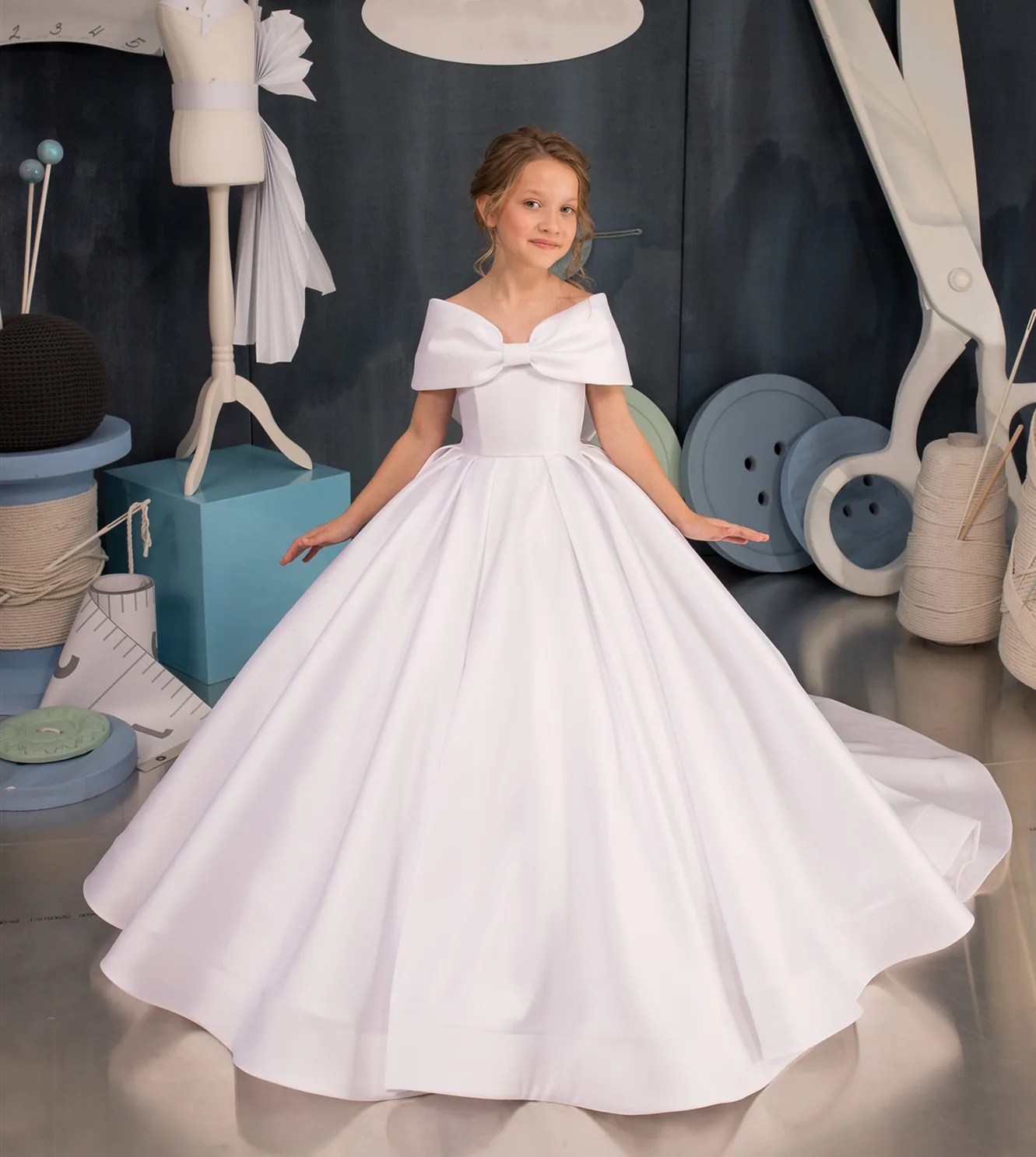 Puffy Handmade Princess Dress Off Shoulder First Communion Dress Cute Kids Dress Party Gown Flower Girl Dresses Wedding Occasion