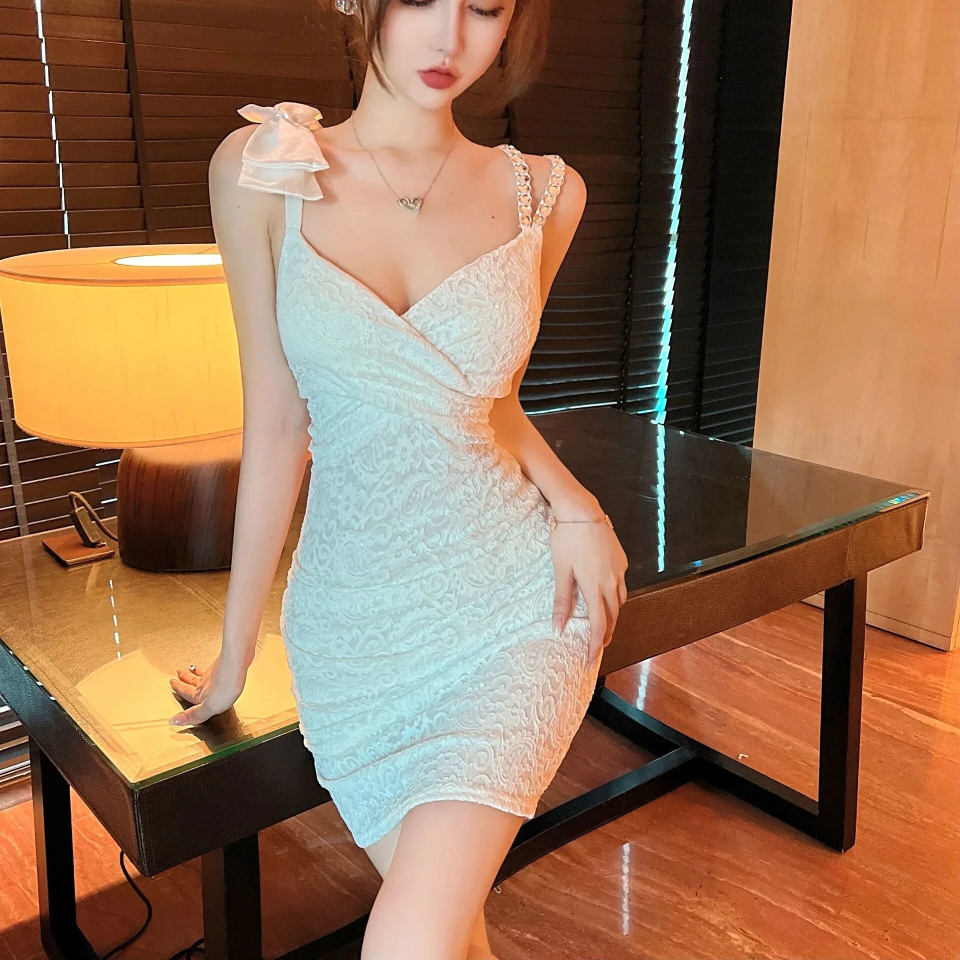 Ezgaga Sexy Dress Woman Lace Patchwork Spaghetti Strap Bow Chain V Neck Backless Slim Stretch Elegant Dresses Ladies Party