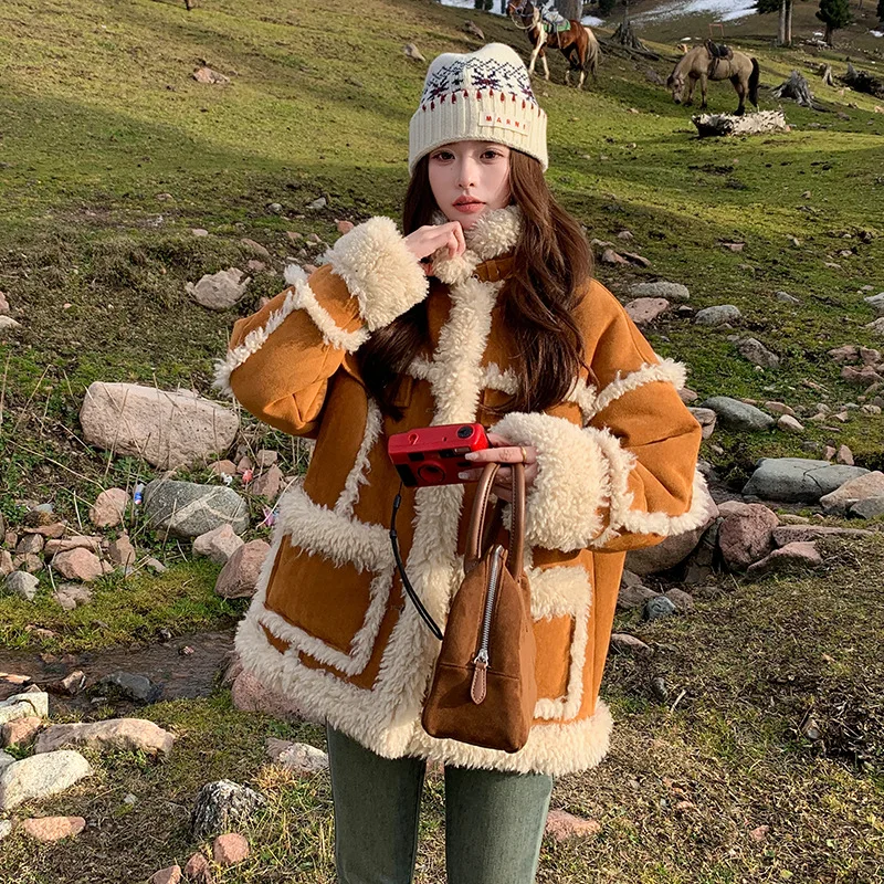 

Women's fur coat Brown Patchwork Shearling Lamb Wool Coat Winter Fur jacket Thickened Sheepskin Cotton loose Faux fur coat