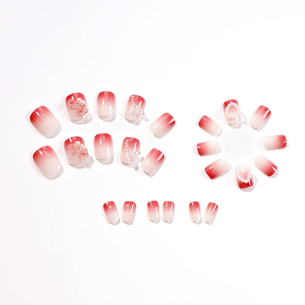24個入り ショートスクエアプレスオンフェイクネイル ヌードピンクグラデーションフレンチ付け爪 蝶・ハート・ラインストーン付き アクリルフィンガーチップ