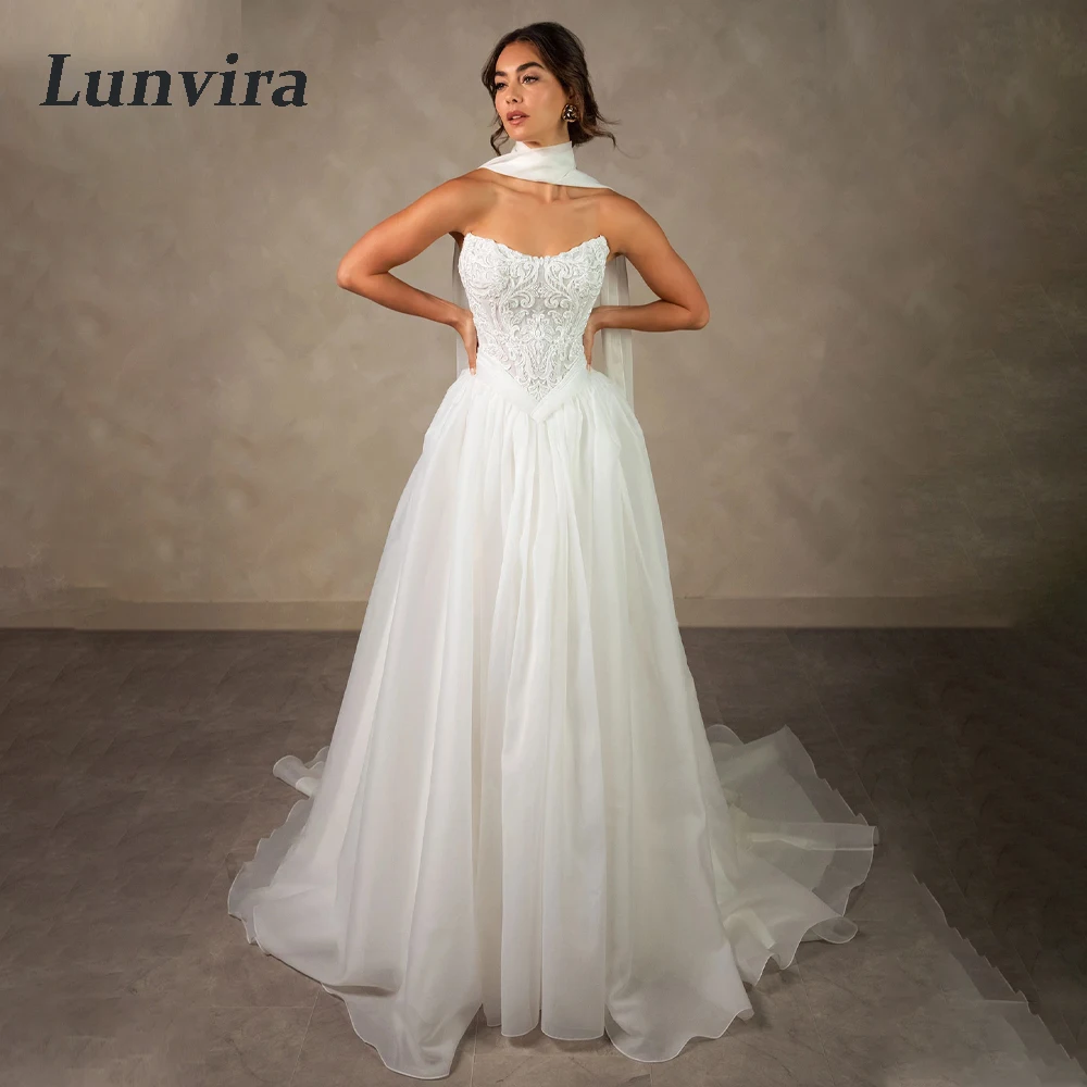 Lunvira Fancy Tulle Bridal Dress Lace Appliques V-neck Sleeveless Pleat A-line Chapel Train Vestido De Casamento Customized