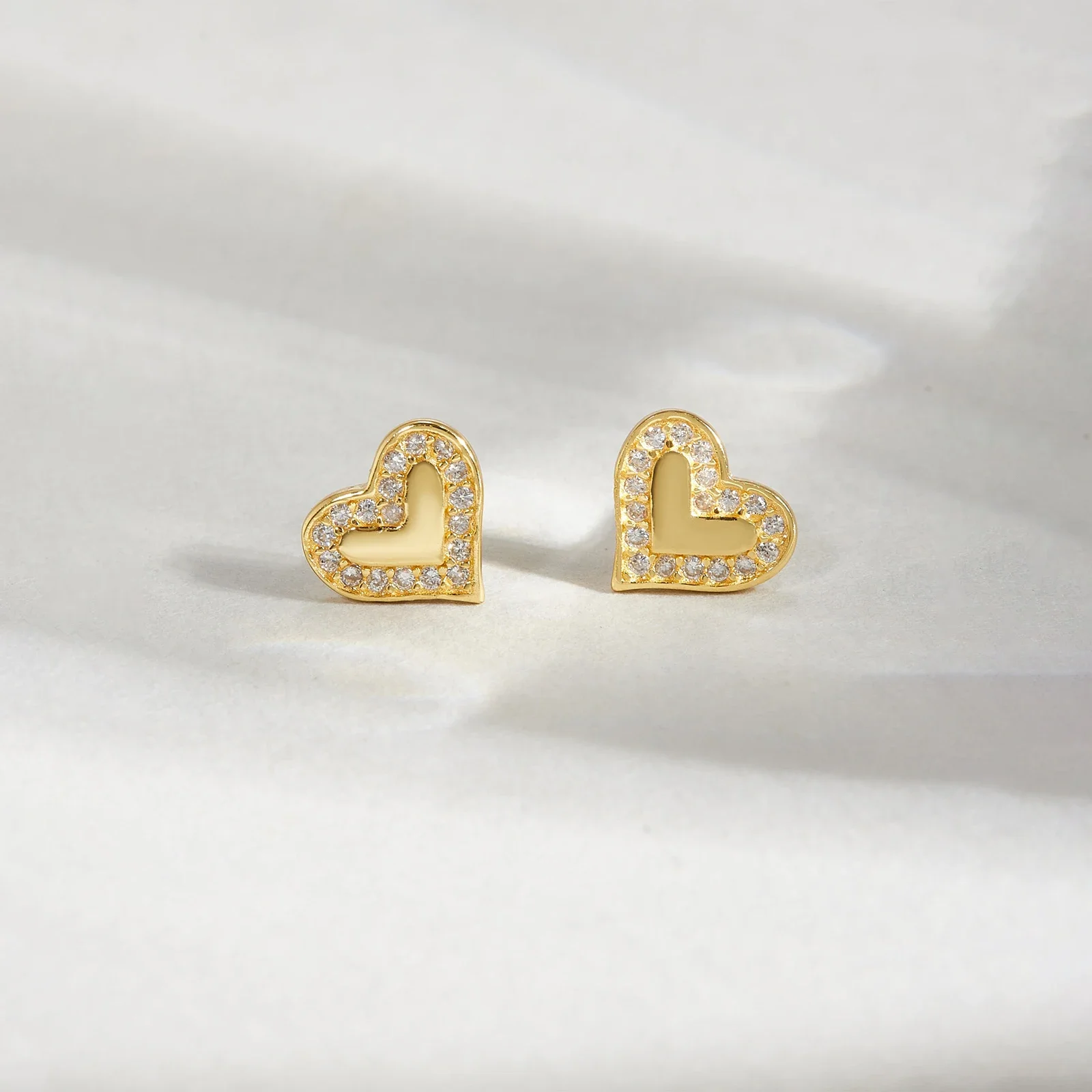 VEWANT 925 Sterling Silver Heart Shaped Stud Earrings CZ Zircon 2026 Women Love Luxury Wedding Anniversary Jewelry Gift