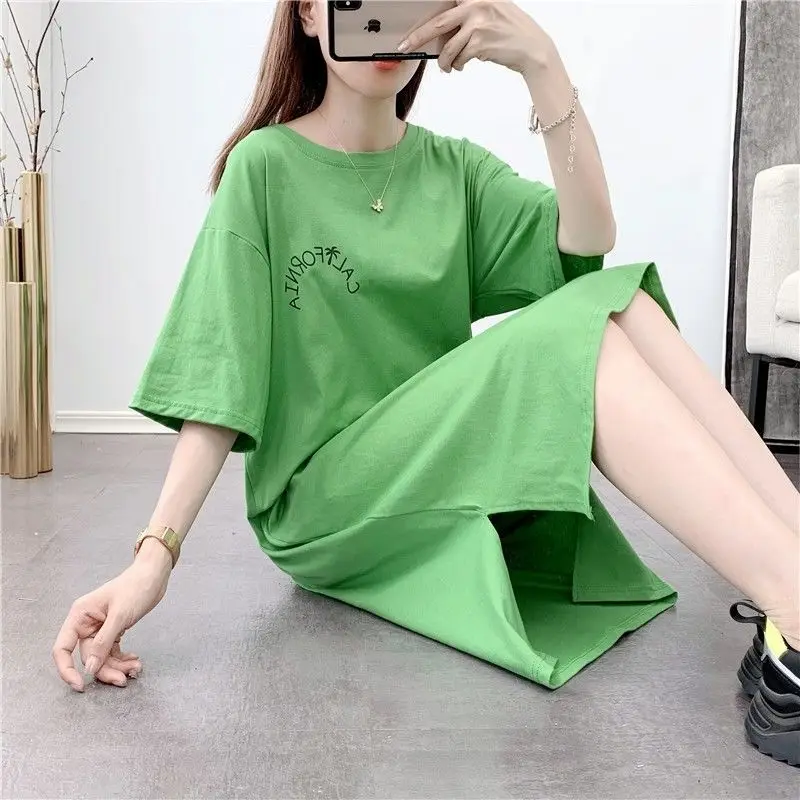 Summer New Split Hem Loose Letter Printing T Shirt Dress O-Neck Short Sleeve Solid Casual Dresses Fashion Trend Odzież damska