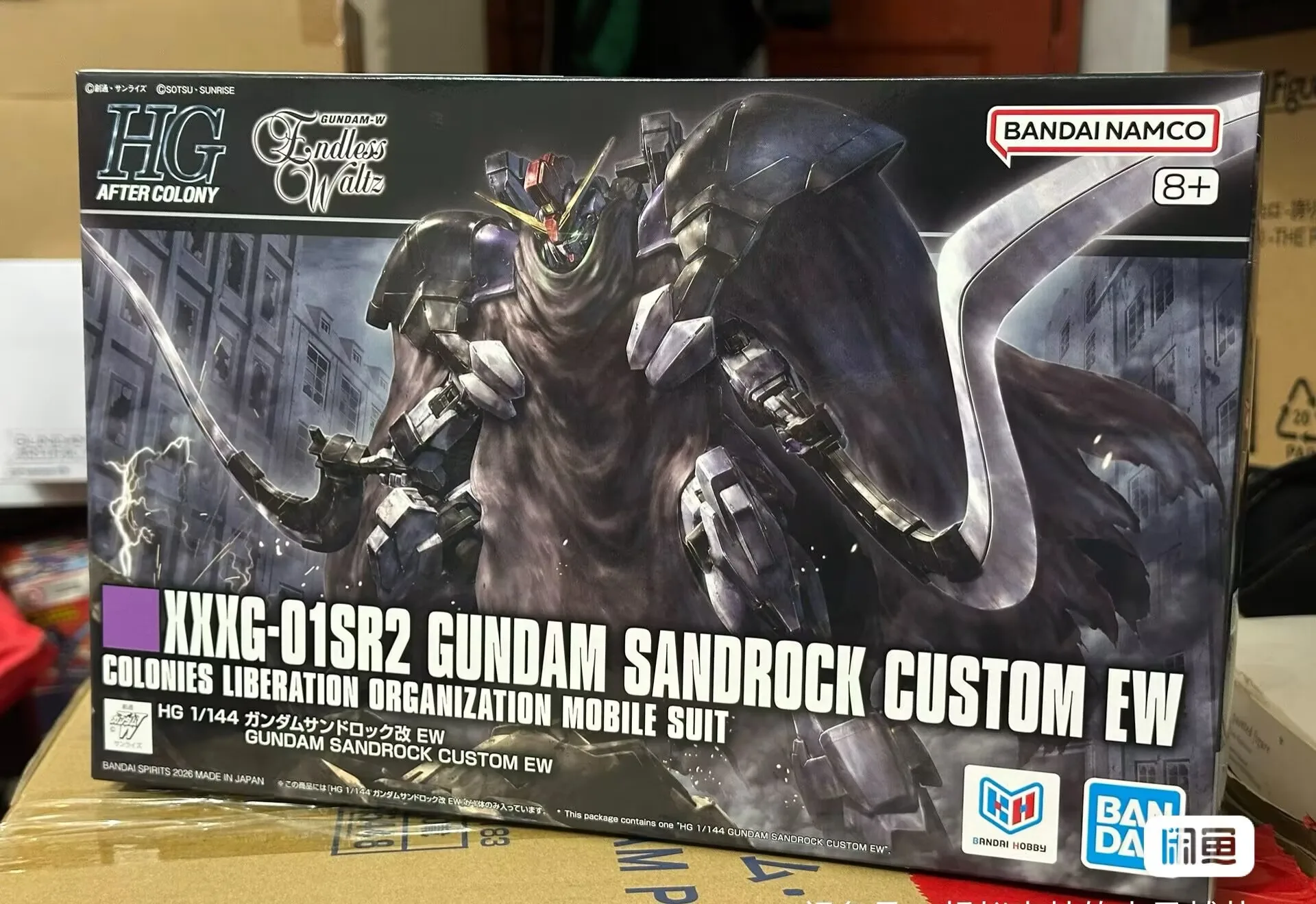 

Bandai Original MODEL KIT HG 1/144 SANDROCK CUSTOM EW Model Kit Anime Action Fighter Assembly Model Toy Gift