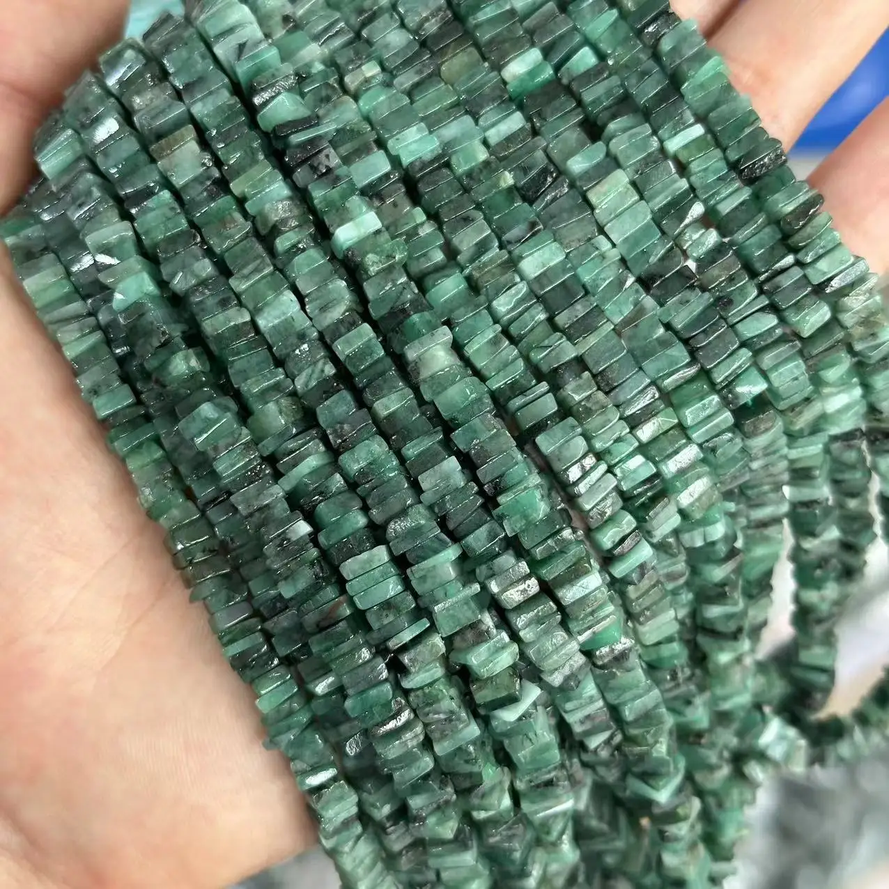 Natural Emerald Spacer Emerald Smaragdi Square Amorphous Conformal Loose Beads Hand Neckalce for Jewelry Making