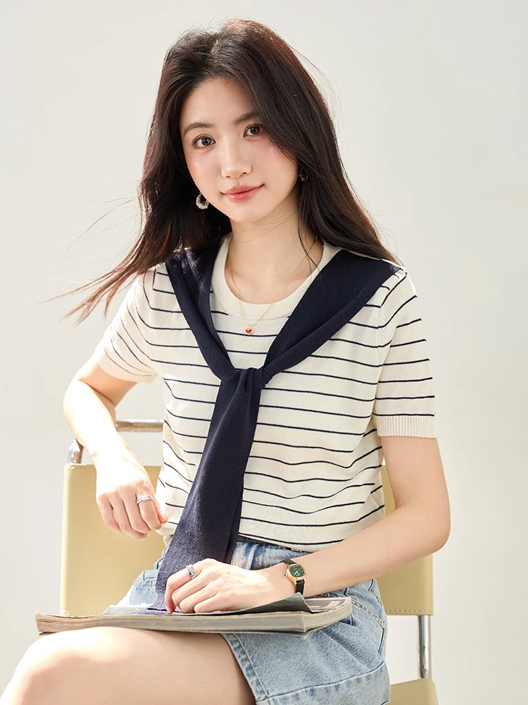 韓国製スレアイスシルクニット、オルトスヴェアール、レディースサマーベース、イートフェイクツーピースセット、カジュアルルーズフィットストライプトップ