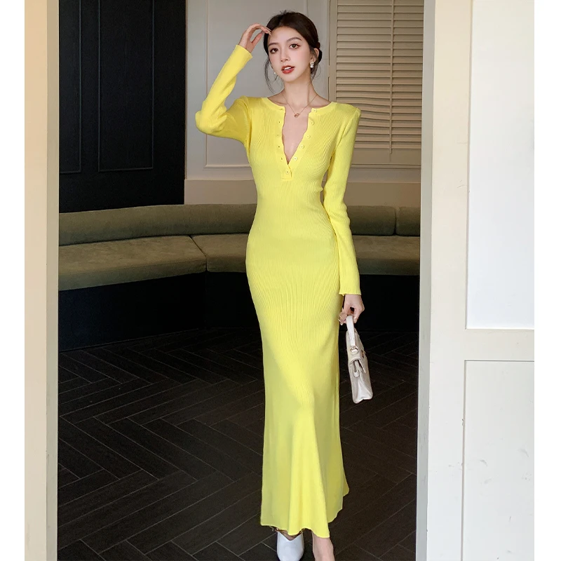 

2024 French Autumn Winter Yellow Knitted Bottoming Mermaid Dress Robe Fashion Women Single Breasted Elastic Bodycon Long Vestido