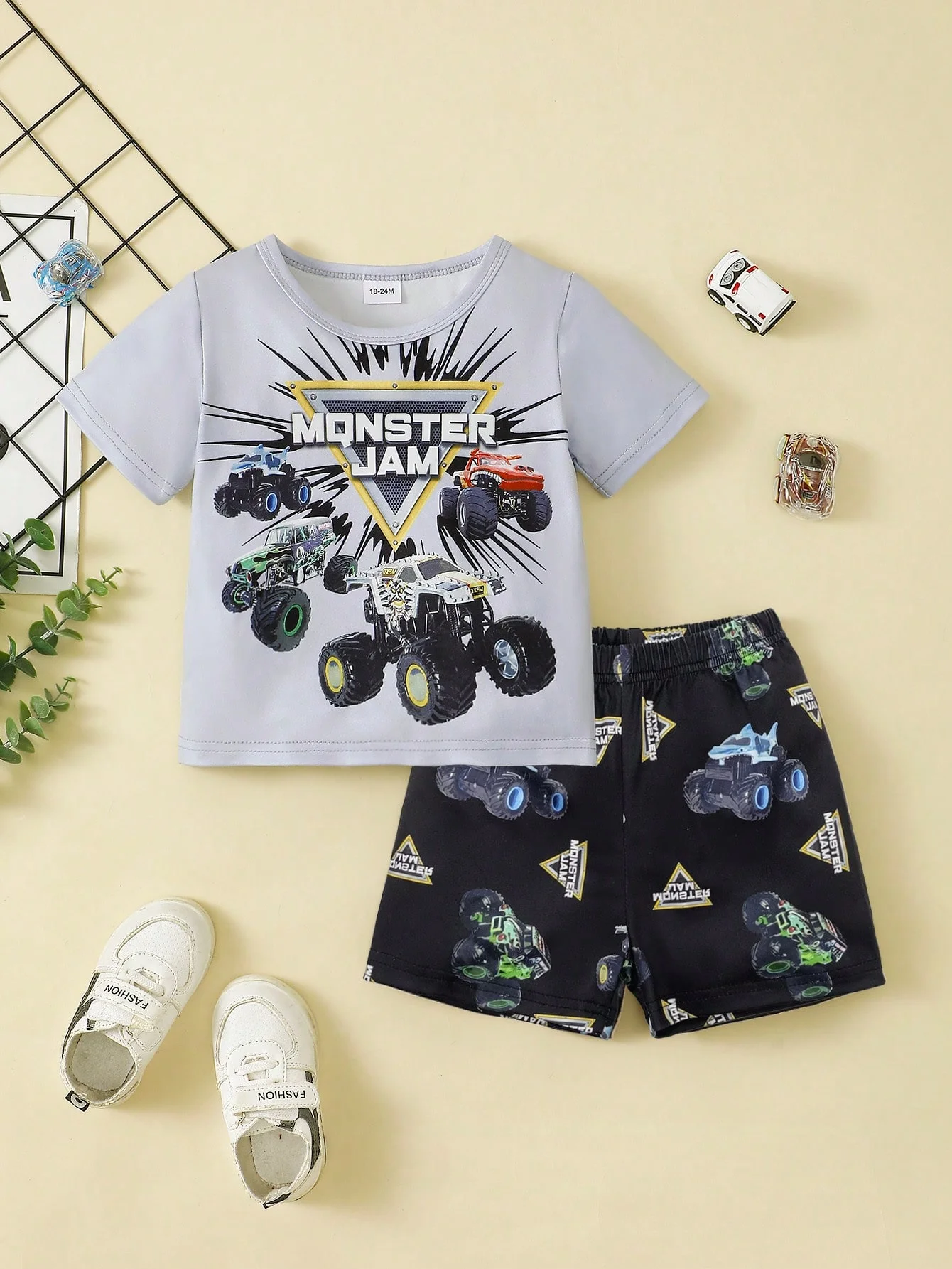 Summer  1-6 Years  Old   Cartoon  Car Printing  Short Sleeved Shirt   Sports Shorts   2pcs  Set