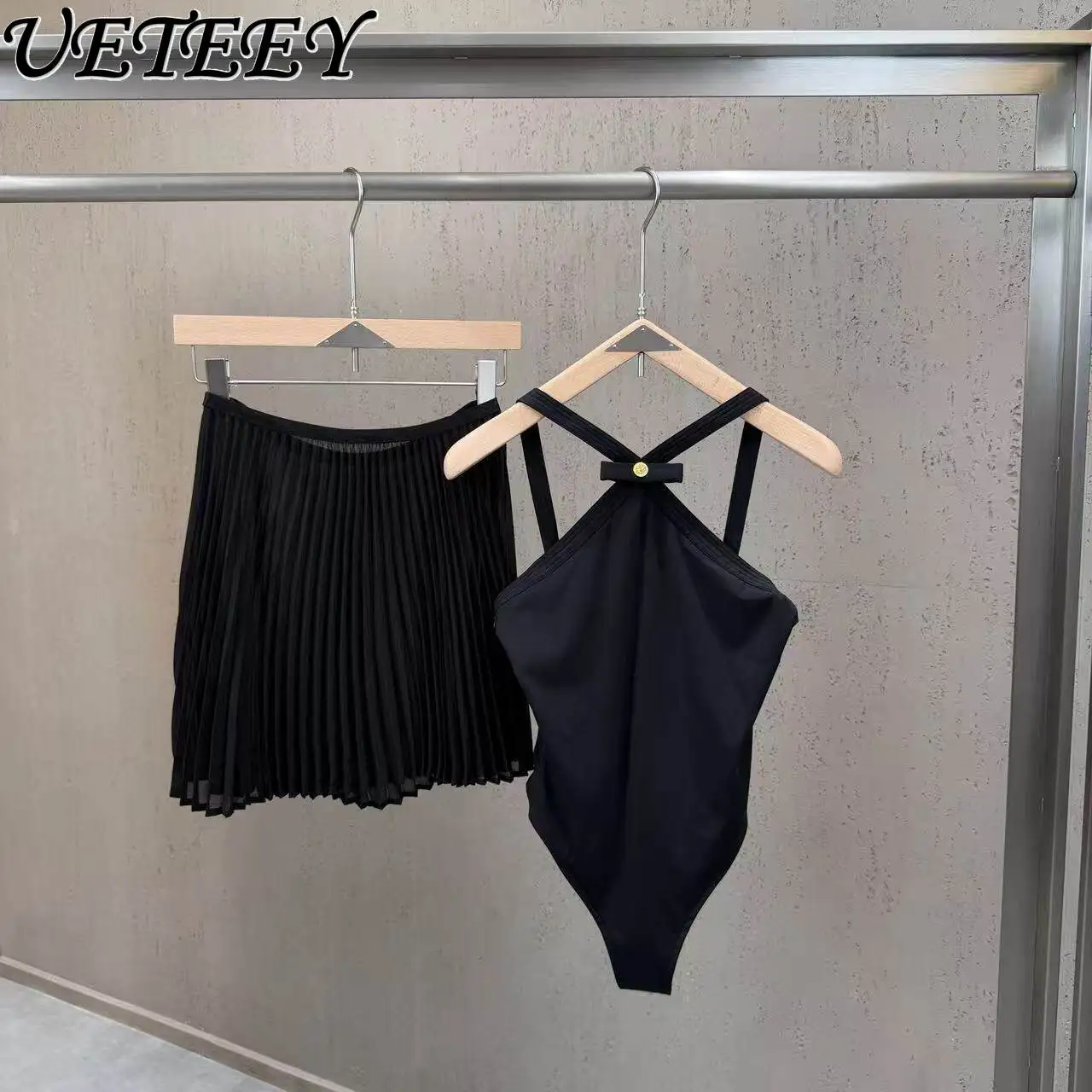 

Halter Cross Back One-piece Suspender Vest Pleated Short Skirt Slimming Sexy Skirt Two-piece Set 2026 Summer Black Silm Jumpsuit