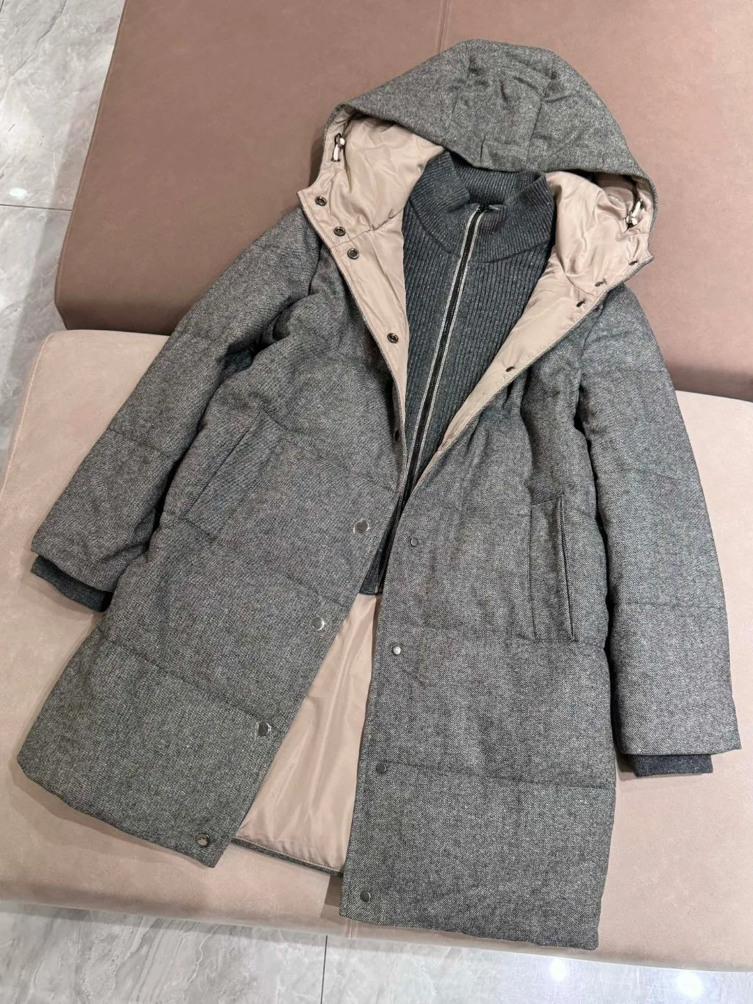 Autumn-winter hooded goose down quilted coat