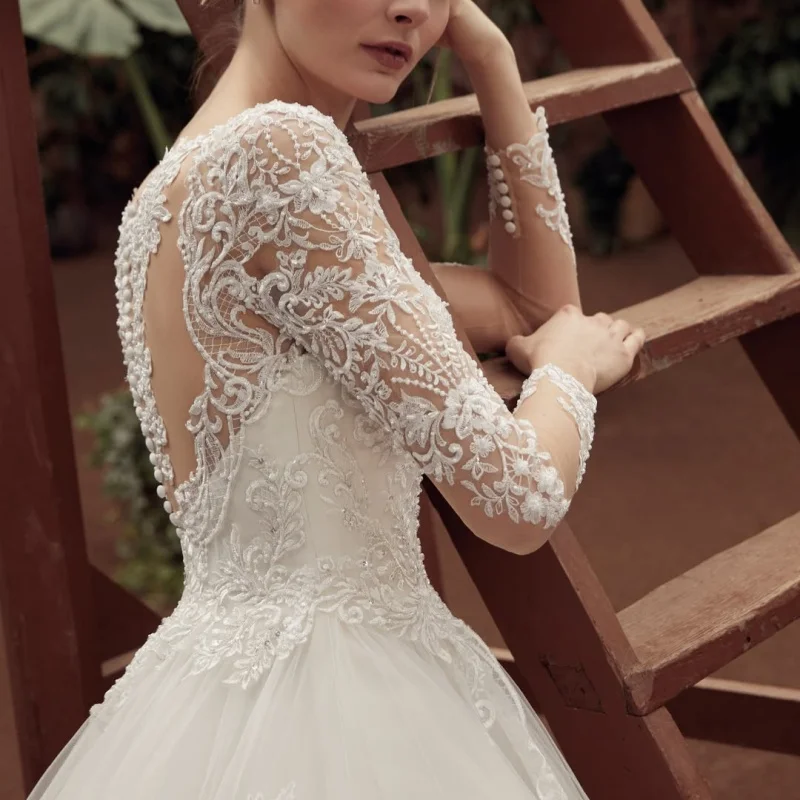 White Wedding Dresses Decal Skirt Long Tail A-Line Skirt Layered Made Long Sleeves Wedding Dress Bridal Gown Customize