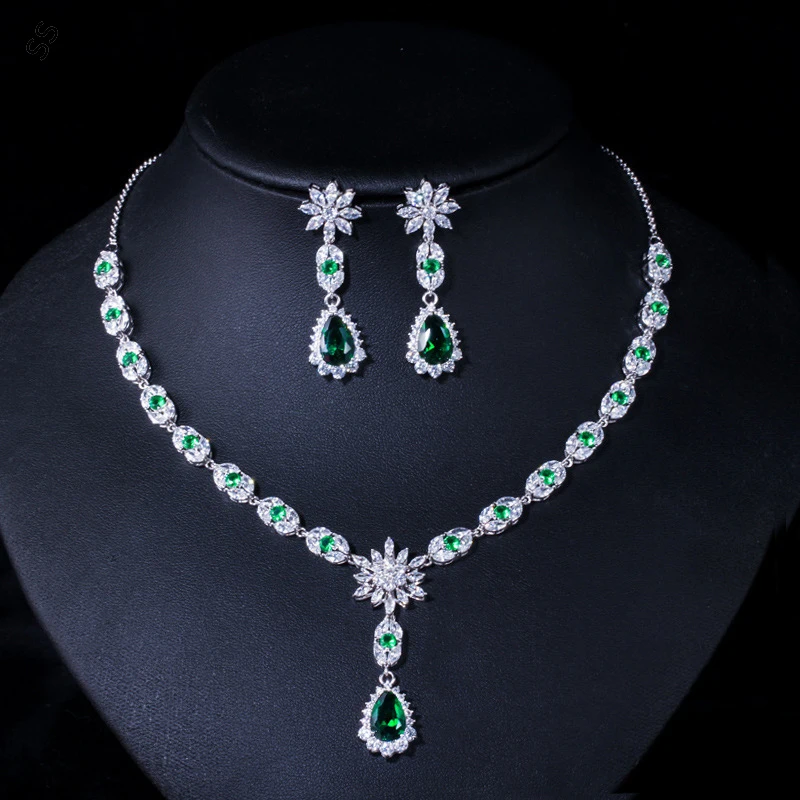 

Noble Elegant Female Evening Party Dresses Jewelry Sets Necklace Earrings for Garment Accessories with Gemstone Zircon