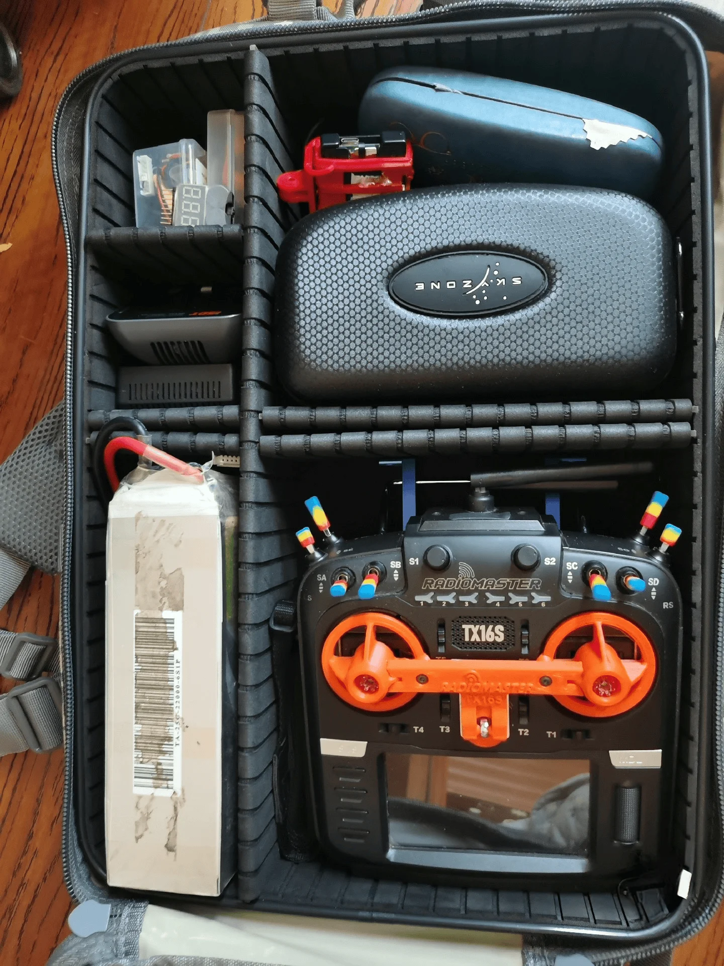 FPV حقيبة الظهر العسكرية شنق 4-5 مجموعة طائرات بدون طيار سعة كبيرة 36x30x46 سنتيمتر في الهواء الطلق مقاوم للماء سبلاش واقية النسيج ل FPV أجهزة الاستقبال عن بعد #2