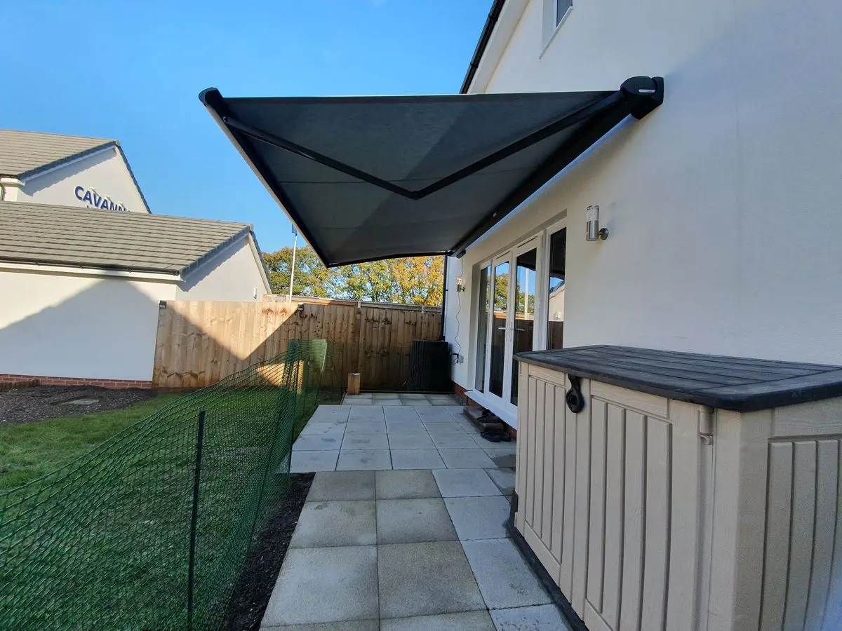 

Custom Modern Awning Patio Garden Outdoor Retractable Sun Shades Lavender Automatic Awnings Motorized Cassette Extendable Tent