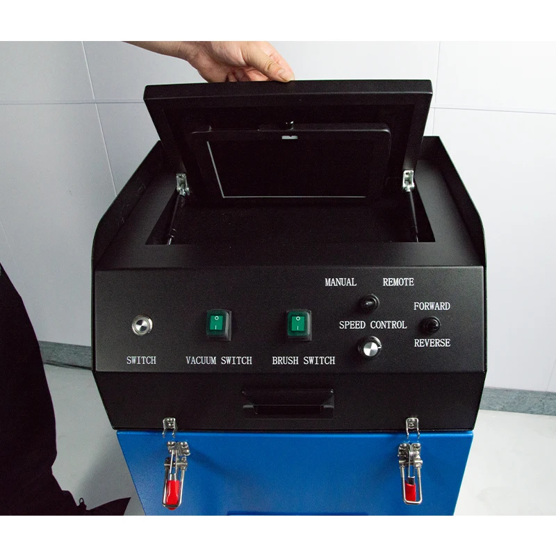 Kt-836 آلة تنظيف مجاري الهواء الفعالة مع مكانس وكاميرا للتنظيف العميق بالتيار المتردد المركزي