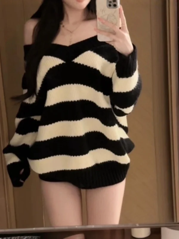 

Trendy V-ne Striped Color Blo Loose Sweater Unique Small Size Spring Faionable Lazy Sle Comfortable Knitted Top