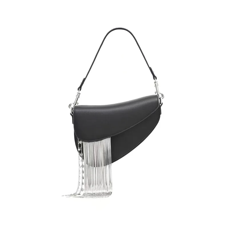 Trendy and personalized tassel bag, elegant and elegant temperament, crossbody shoulder bag, high-end feeling, underarm