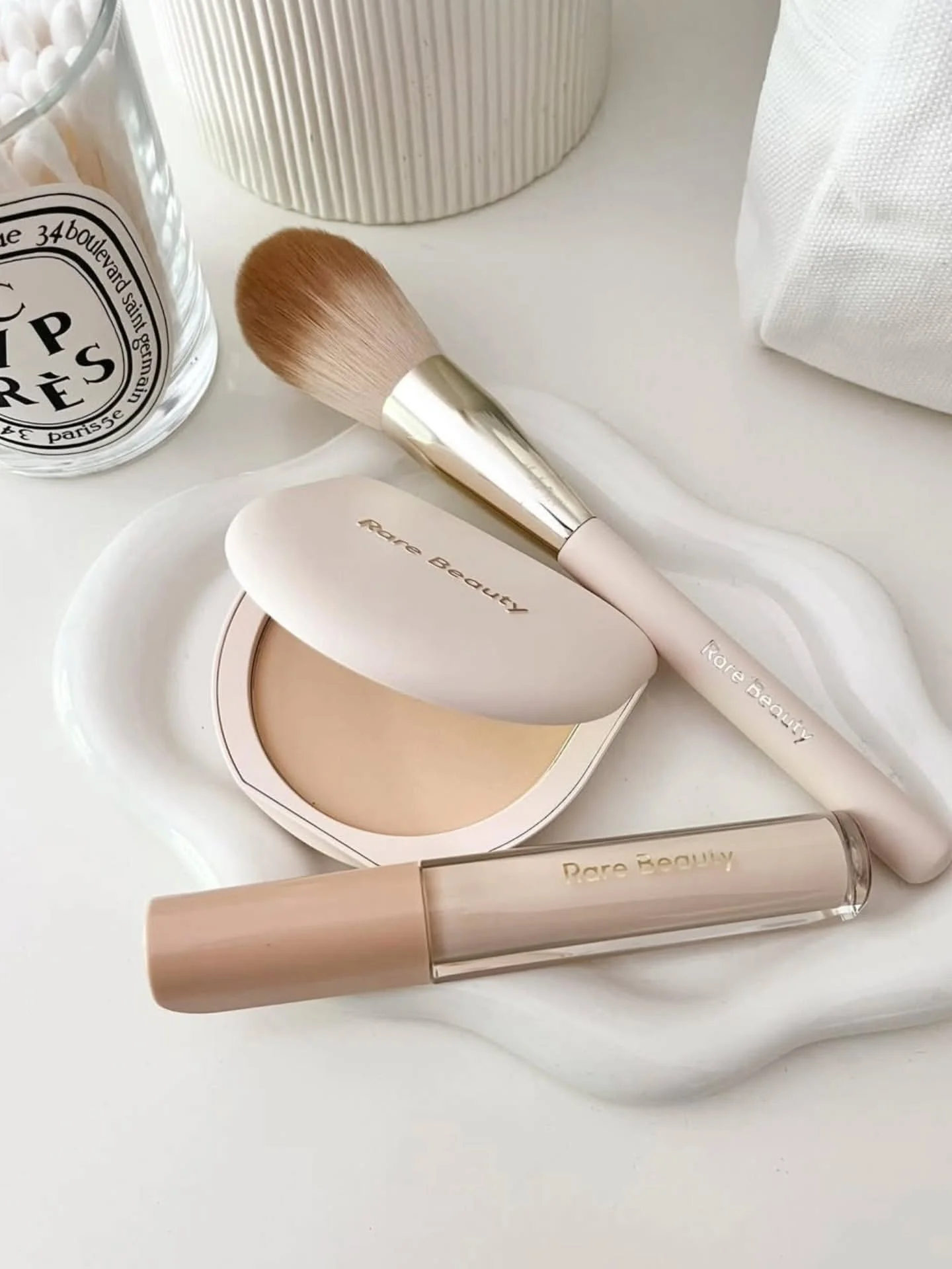 Thumbnail 2 - #14 Trending Lip Primer Right Now
